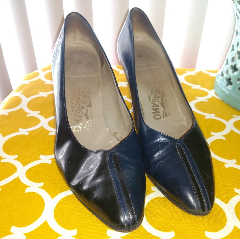 Vintage Size 9B Ferragamo Heels Leather